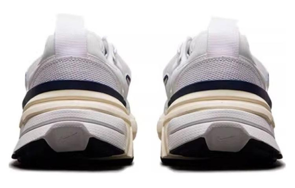 Nike V2K Run Low Топ Беговые кроссовки Женские Белый Серый