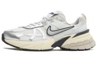 NIKE V2K Run Беговые кроссовки Низкие Женские