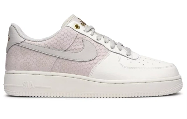 Nike Air Force 1 Low Sail Light Bone Metallic Gold