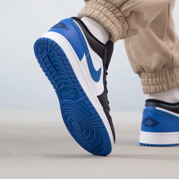 Jordan 1 Low SE Alternate Royal Toe GS