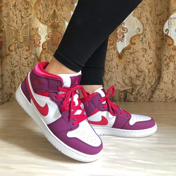 Jordan 1 Mid GS Rush Pink
