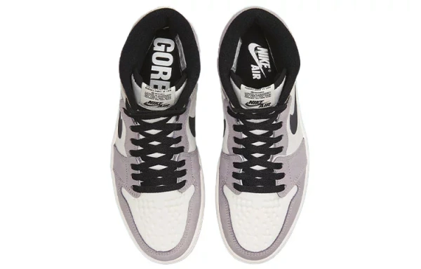 JORDAN 1 Retro High Element Gore Tex Light Bone