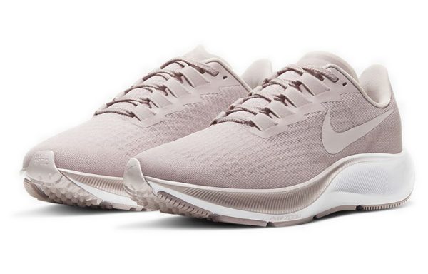 NIKE Pegasus 37 Беговые кроссовки Низкие Женские