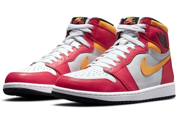 JORDAN 1 Retro High Og Light Fusion Red