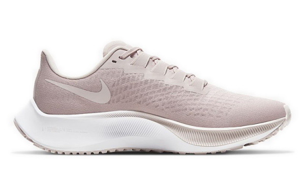 NIKE Pegasus 37 Беговые кроссовки Низкие Женские